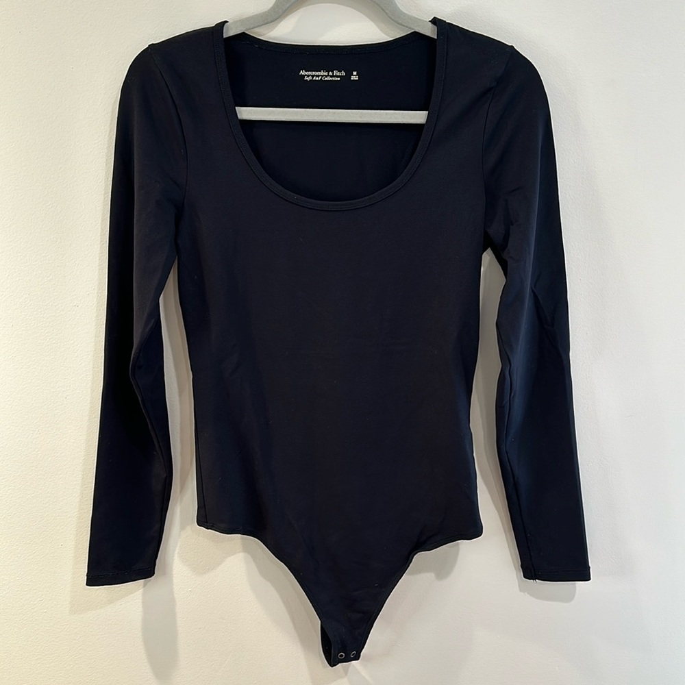 Abercrombie Black Seamless Scoop Neck Bodysuit, Size Medium
